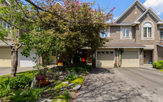 116 Landover Crescent, Kanata, Ontario