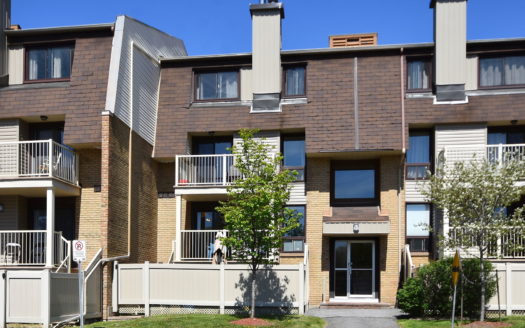 14 Sweetbriar circle, unit 1, Barrhaven