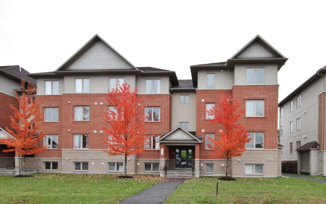 305 CRESTHAVEN DRIVE, UNIT 4, BARRHAVEN, ON