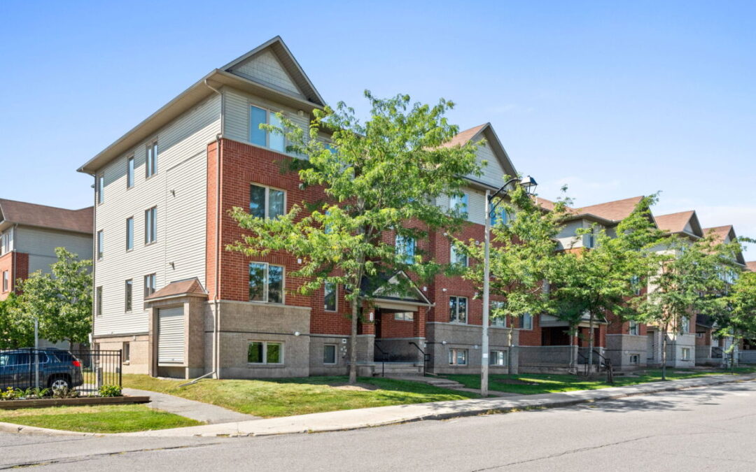 38 Barnstone Drive, unit 4, Ottawa, Ontario, K2G 4R6