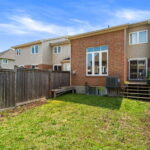 web or mls Grey Seal Circle