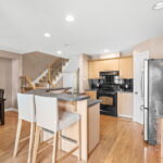 web or mls Grey Seal Circle