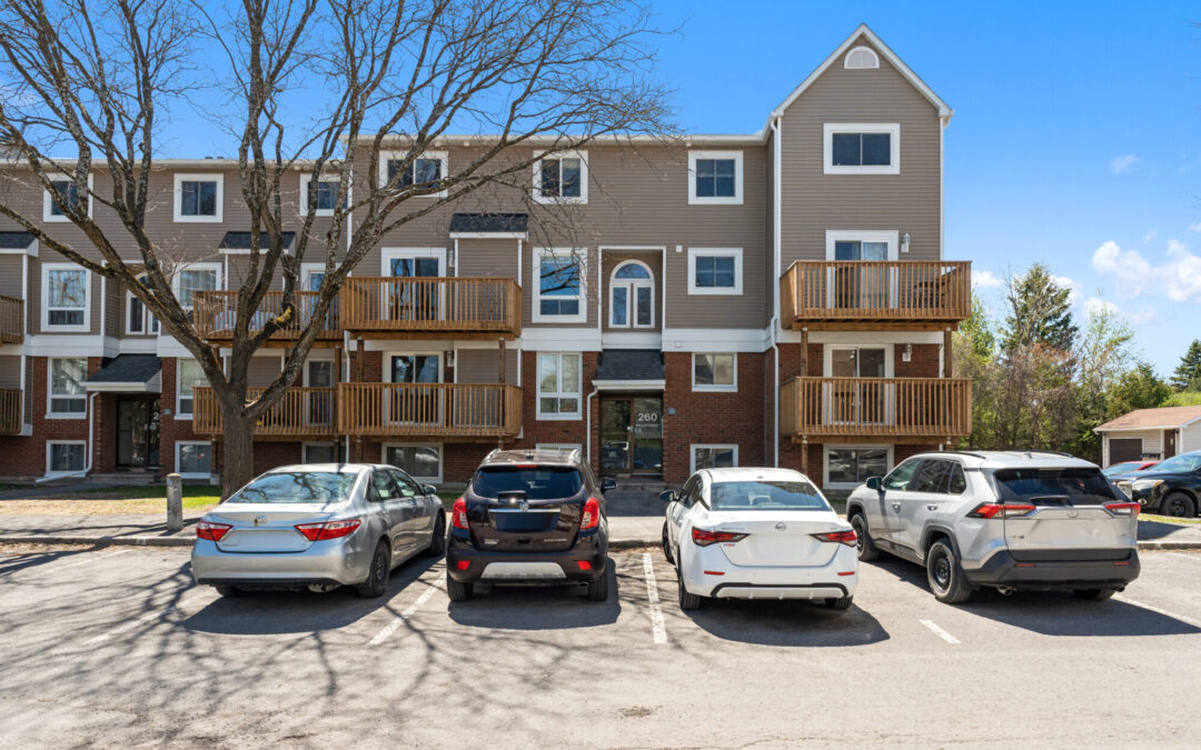 4-260 Fenerty Court, Ottawa, Ontario, K2L 3A7 (Kanata)