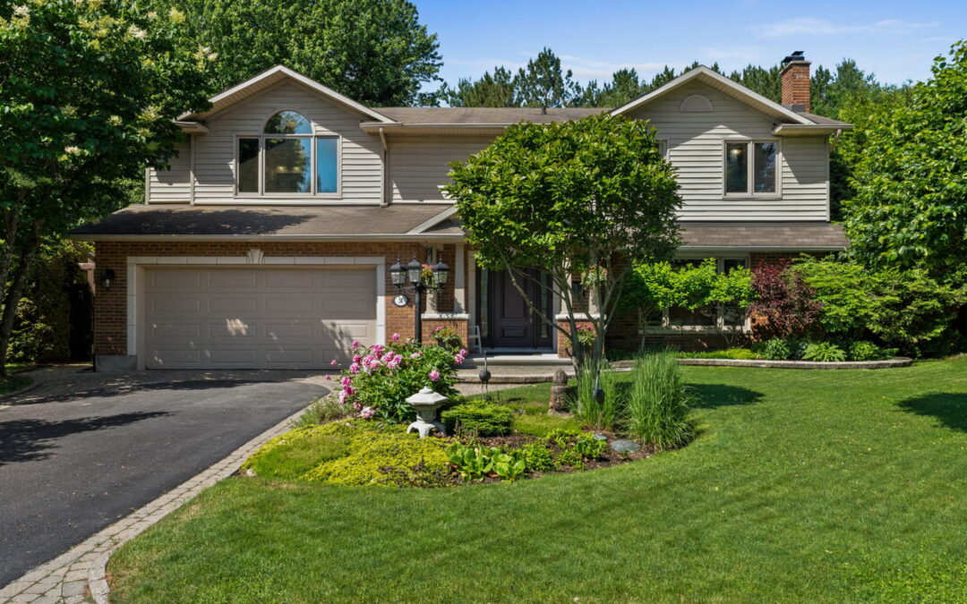 38 Glendenning Drive | Stunning 5+1 Bedroom Home in Arlington Woods Ottawa